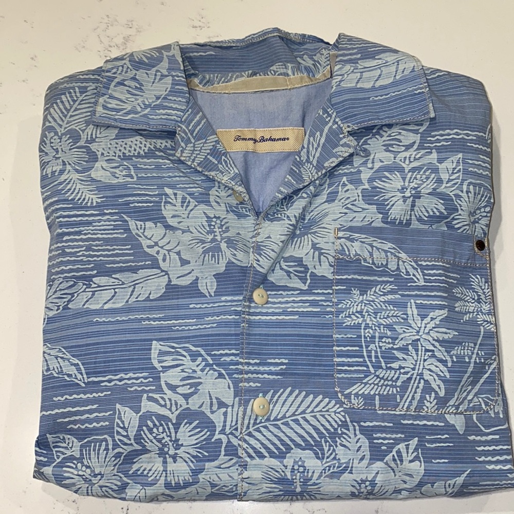 Tommy Bahamas Button Down Size S